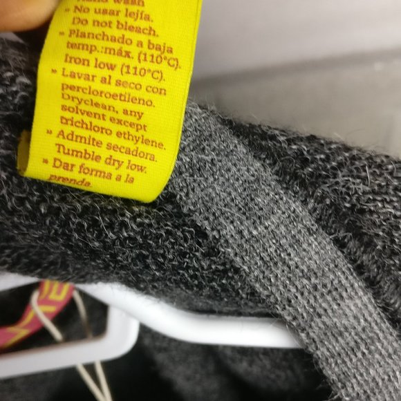 Kuna ALPACA Buttoned Ribbed Sweater Cardigan M with measurement BRAND NEW - Picture 4 of 6